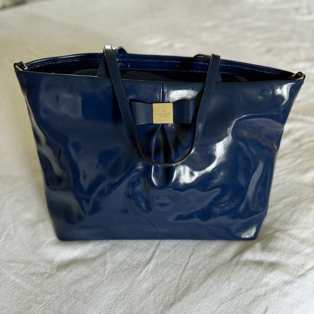 Kate Spade Veranda Place Patent Blossom Baby Diaper Bag Tote French Navy - Picture 2 of 10